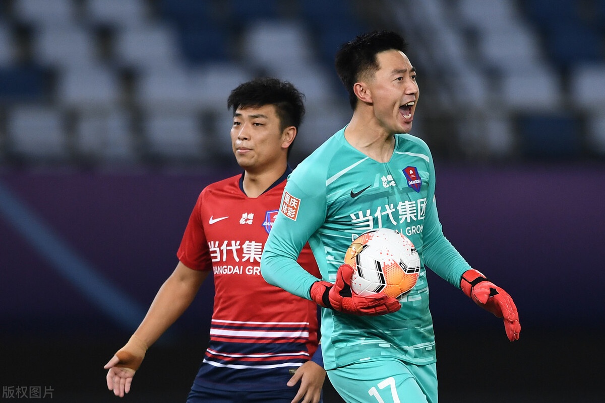 爱游戏电竞关键时刻亚冠焦点战，斯图加特止住颓势，悬念犹存，阵容厚度经受考验的简单介绍