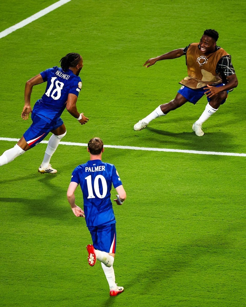 爱游戏电竞关于欧联今晨再迎强敌,本菲卡主帅复盘,主帅态度:悬念犹存,阵容厚度经受考验的信息